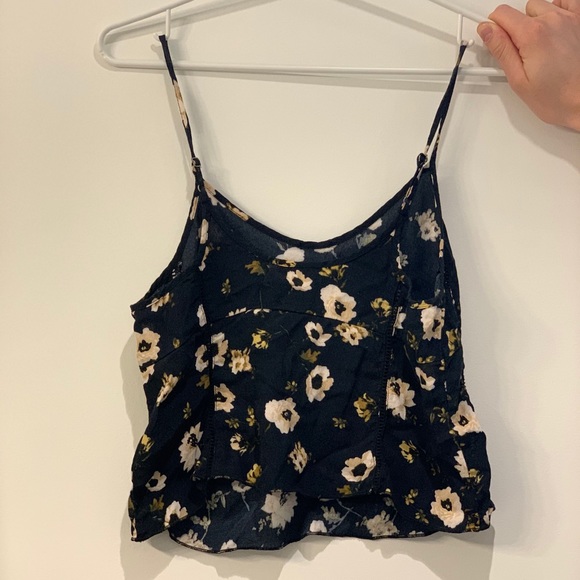Aritzia “Sunday best” Tank Top - Picture 2 of 3
